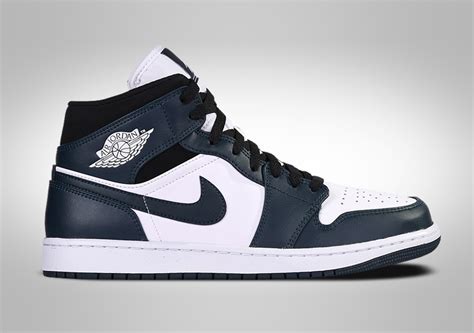 Jordan 1 Retro Mid Armory Navyを安心売買 -モノカブ