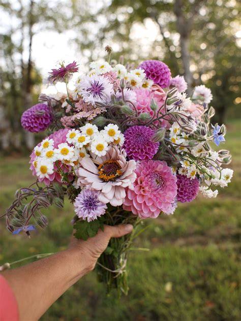 July Flower Bouquet Delivery Options