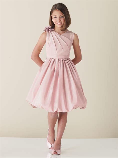 Stylish Junior Dresses for Weddings: Perfect Choices for Your Young Bridesmaids and Guests