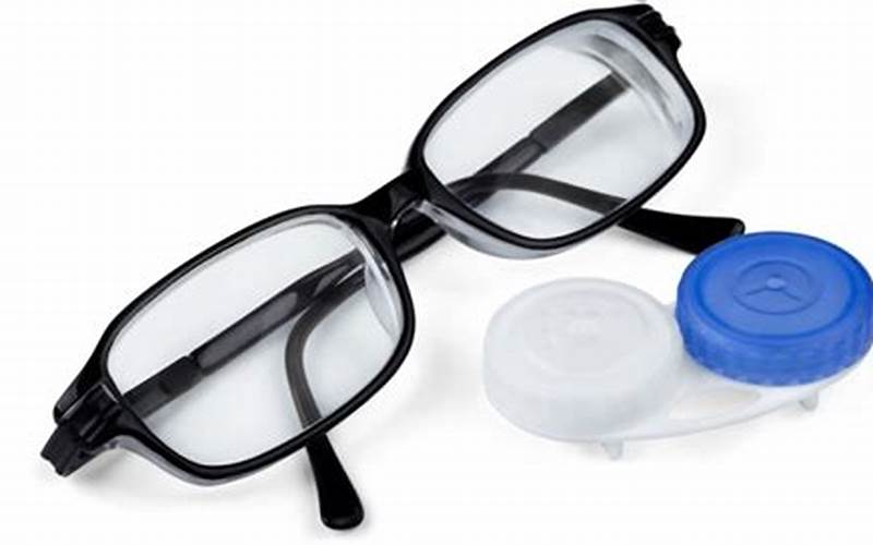 Kacamata Atau Lensa Kontak