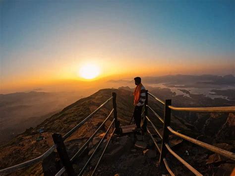 Kalsubai Hike Midnight Pickup: Is it Worth it? A Detailed Review