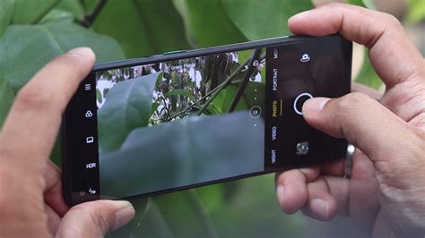Kamera ponsel terbaik dengan fitur optical zoom
