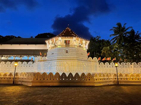 Kandy temple of tooth