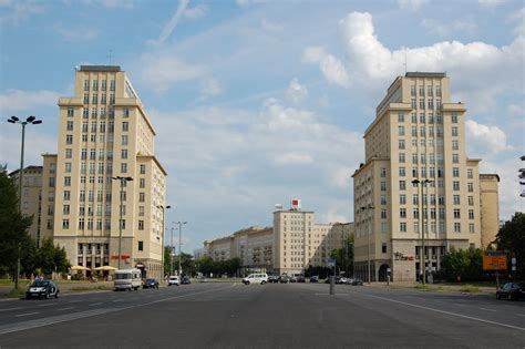 Karl Marx Allee Tour: A Detailed Look & Handy Tips