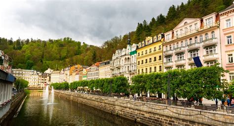 Karlovy Vary Tour Guide