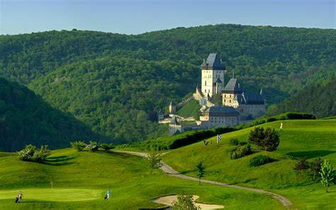Karlstejn Castle trails