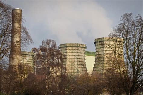 Kastil Energi: Menaungi Solusi Ramah Lingkungan untuk Sebuah Hemat Sinergis