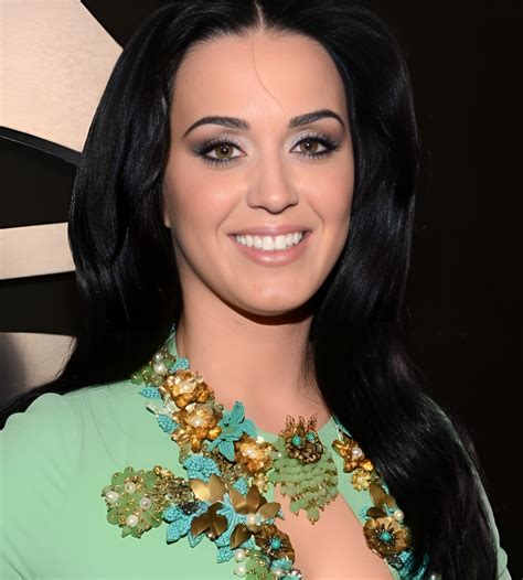 Katy Perry Biography And Pictures