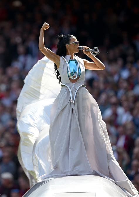 Katy Perry Is Plaster Caster 18
