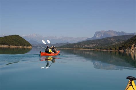Kayaking on the Embalse