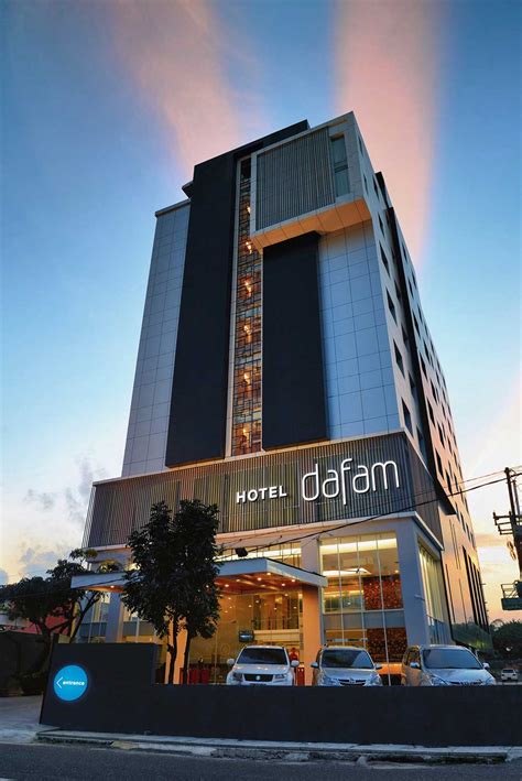 Kebersihan Kolam Renang Hotel Dafam Pekanbaru