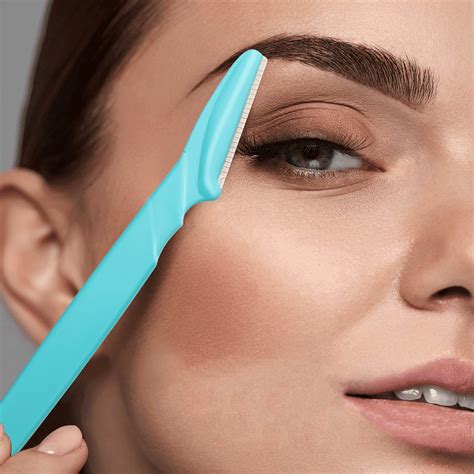Keeping eyebrow razor sharp