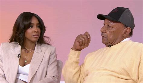 Unlocking the Mystery of Kelly Rowland's Lineage: A Revealing Insight into the Songstress' Parentage