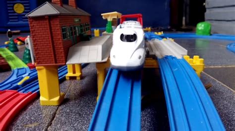 Kereta Api Mainan Panjang, Salah Satu Mainan Favorit Anak-anak