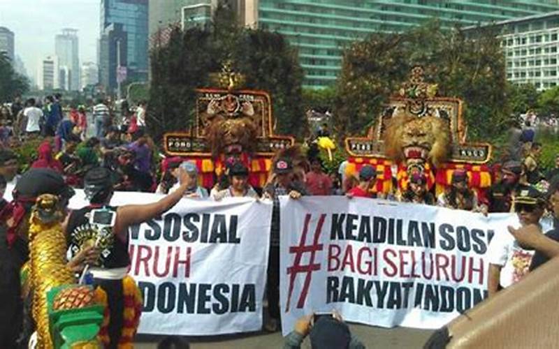 Keterbatasan Akses Keadilan Di Indonesia