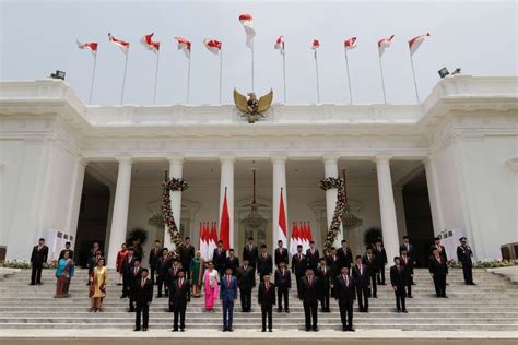 Kewenangan Pemerintah Pusat Di Indonesia