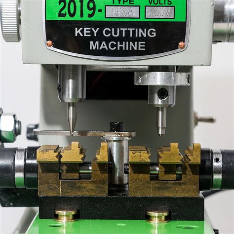 Key Cutting Machine