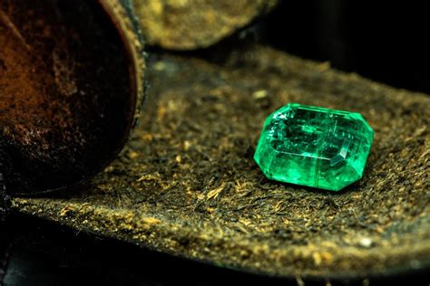 Key Features That Define Emerald