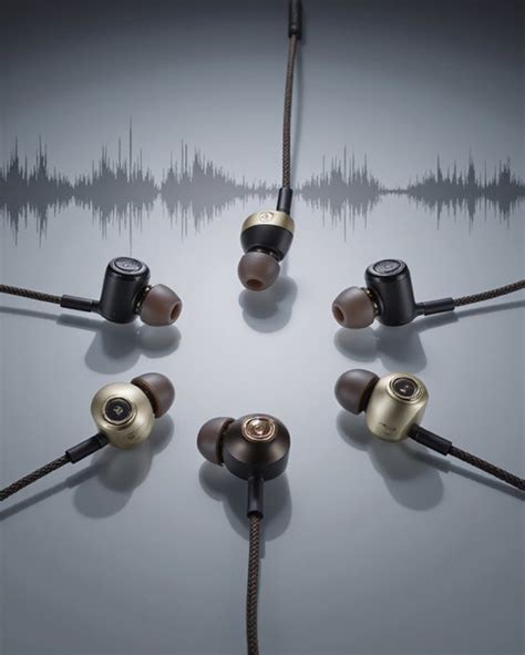 Key Features to Consider When Buying Ear Phones