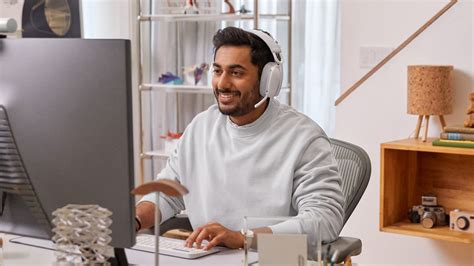 Key Features to Look For in Headphones For Work