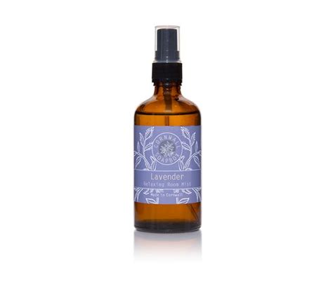 Key Ingredients in Relaxing Aromatherapy Mists