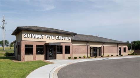 Key Services Offered by Eye Doctors In Lees Summit Mo