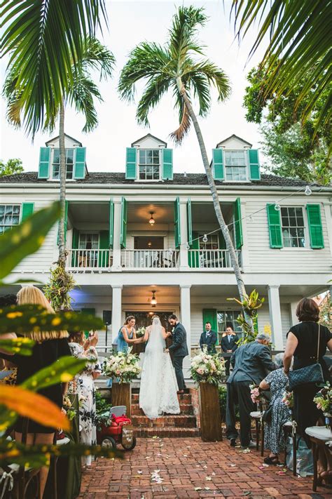 Unforgettable Key West Weddings: Say I do in Paradise with our expert wedding planning services!