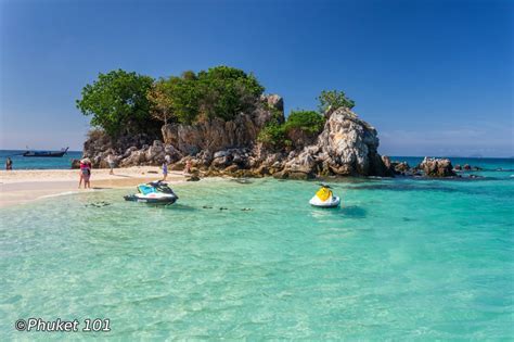 Khai Islands Beach