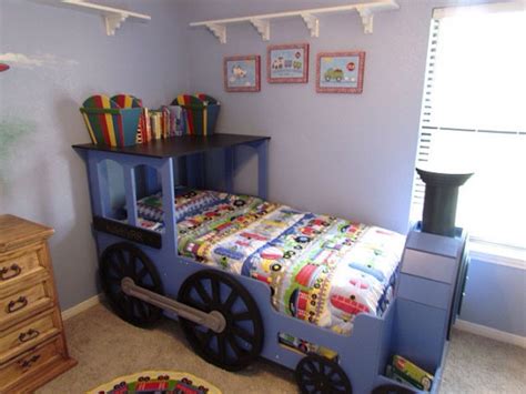 Kid Train Bed