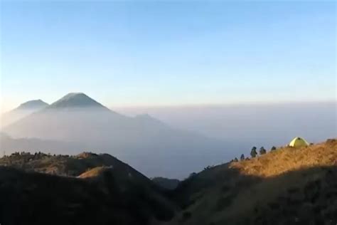 Kisah Misteri Gunung Prau