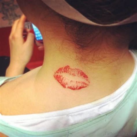 10 KissMark Tattoos Perfect For a Lipstick Lover Kiss