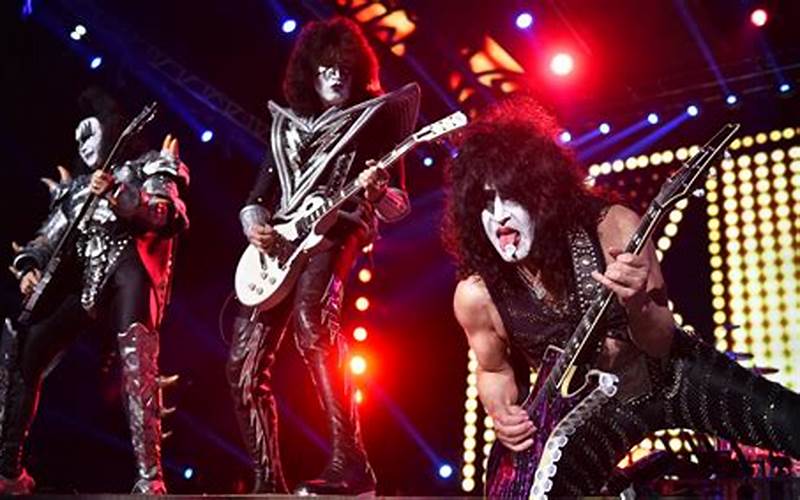 Kiss On Stage