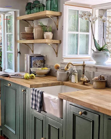 Kitchen With Dark Green Countertops: 10 Ideas To Inspire