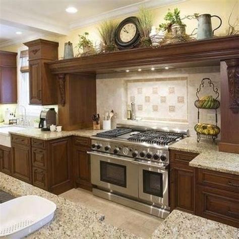 Kitchen Cabinet Decorating Ideas Above