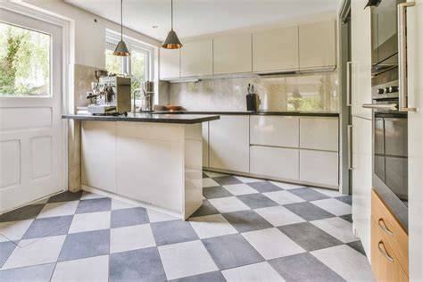 Kitchen Tile Floor