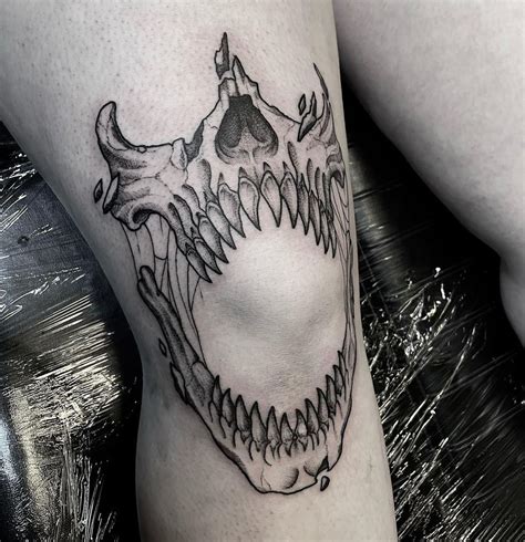 Knee Tattoo Ideas