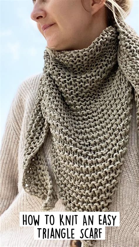 Knitted Triangular Scarf Pattern