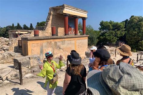 Knossos Guided Tour