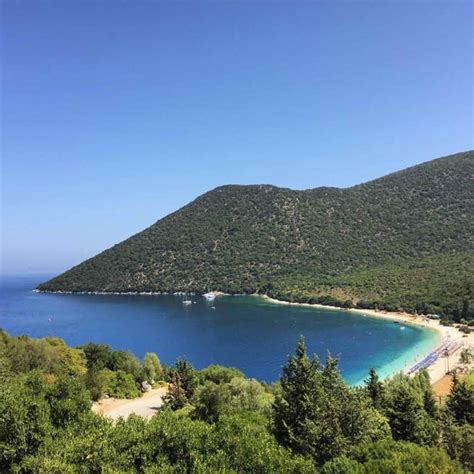Knowledgeable Tour Guide Kefalonia