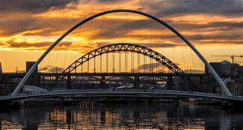 Knowledgeable Tour Guide Newcastle