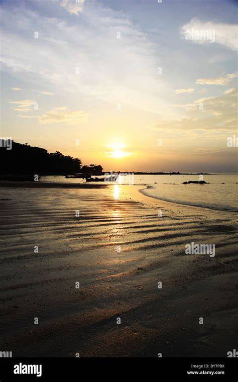Ko Lanta Beach Sunset