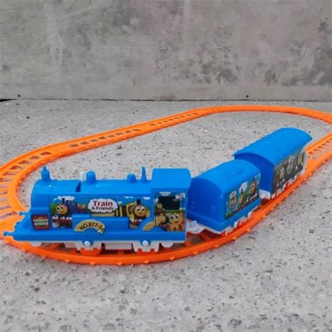 Koleksi Mainan Anak Kereta Api Thomas