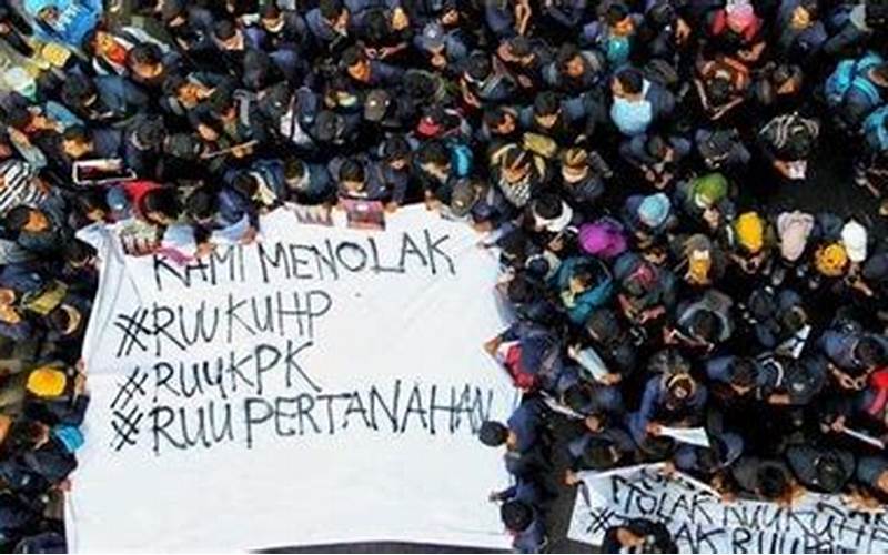 Konflik Dan Integrasi Indonesia