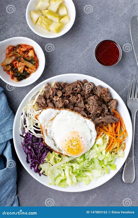 Korean bibimbap with ground beef
