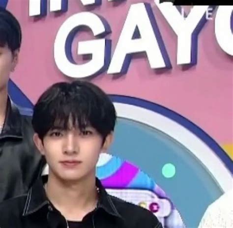 Kpop Cringe