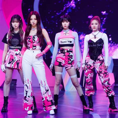 Kpop Outfit