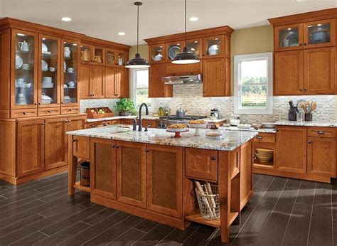 Kraftmaid Classically Traditional Series, Maple Kitchen AA6M2… in 2020 Kitchen