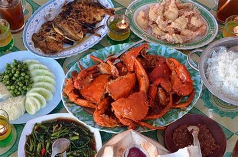 Kuliner Khas di Sekitar Pantai Karang Taraje