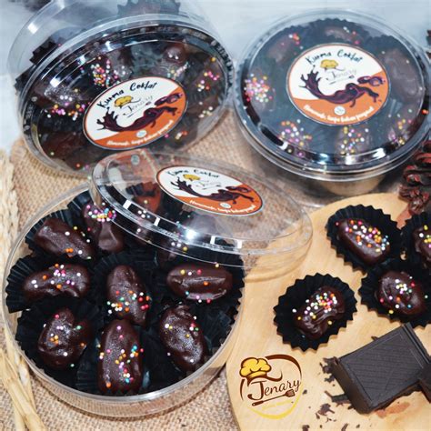 Kurma Coklat Lumer
