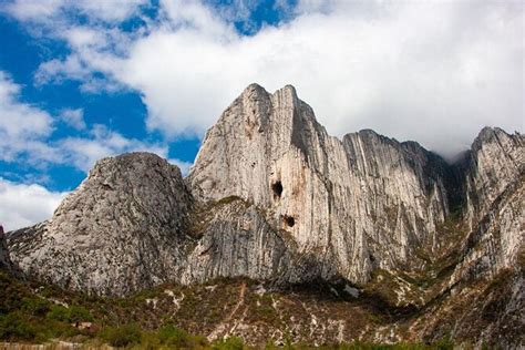 La Huasteca Canyon Overview